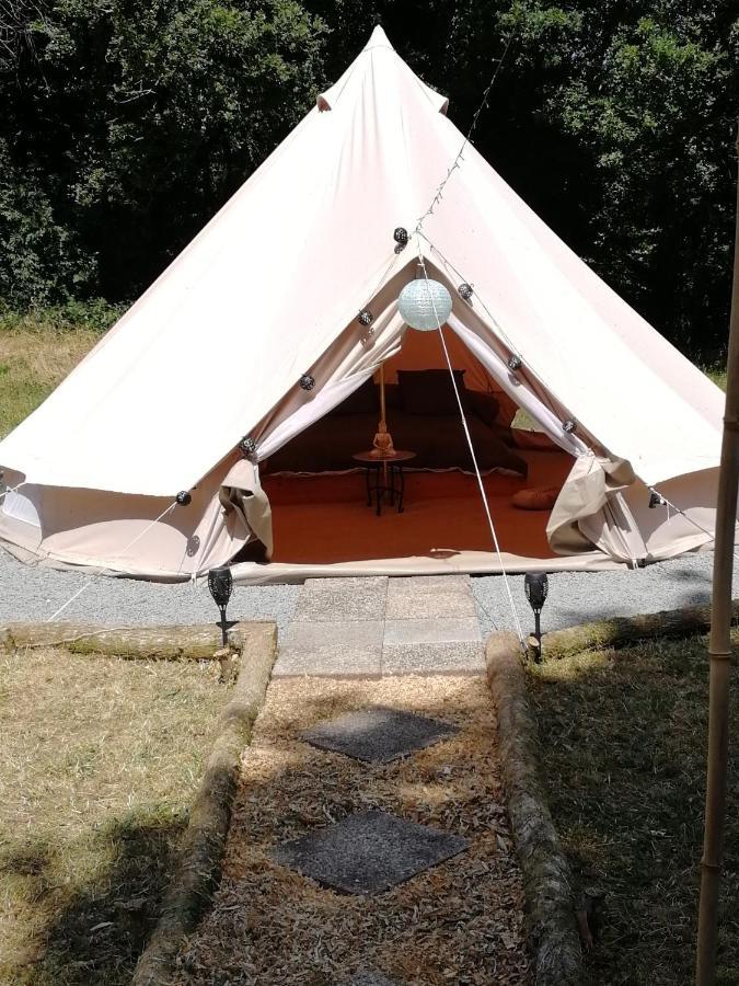 Tente Insolite 1 A 5 Personnes Plouray Exterior photo
